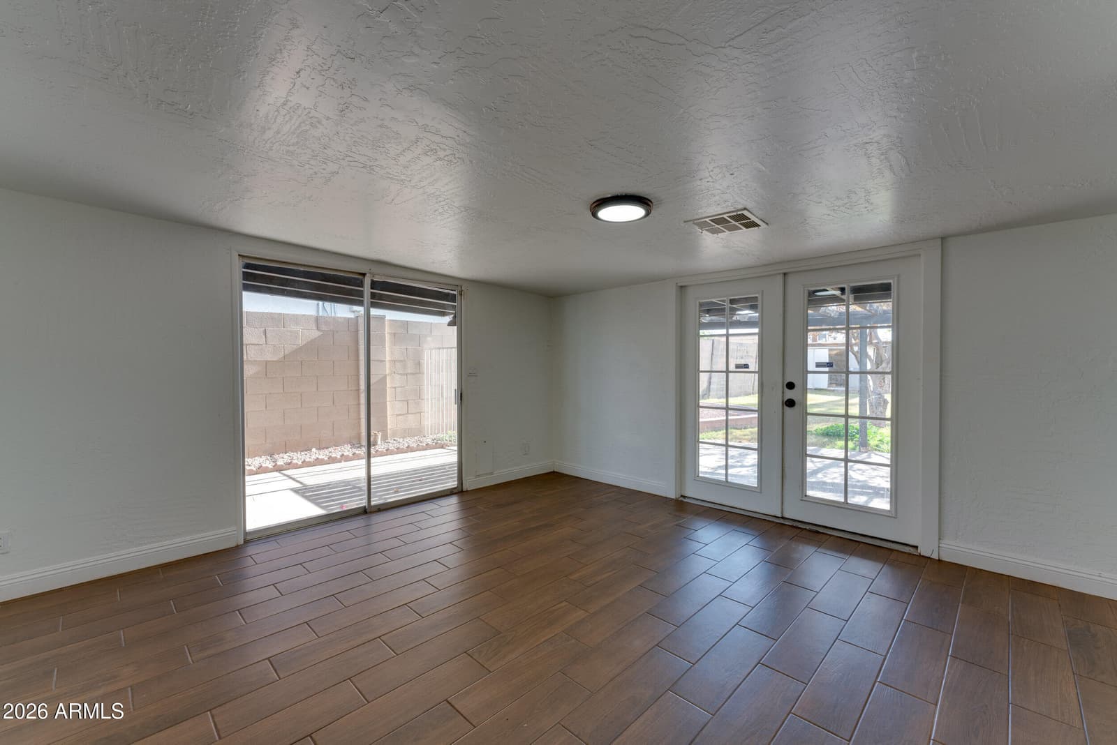 2089 E Don Carlos Avenue, Tempe, AZ 85281 — photo 20 of 34