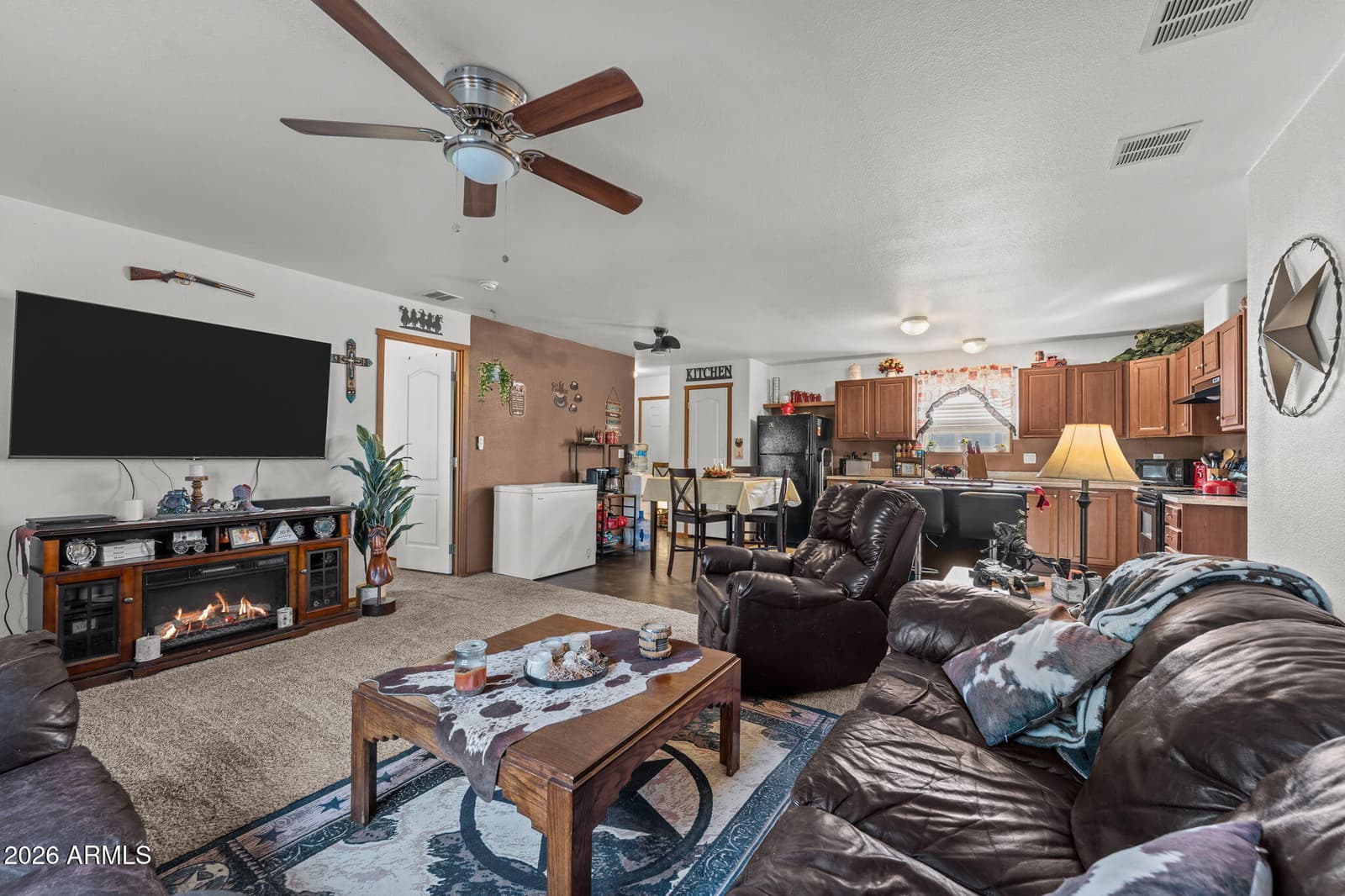 512 W Claessens Drive, Morristown, AZ 85342 — photo 10 of 23