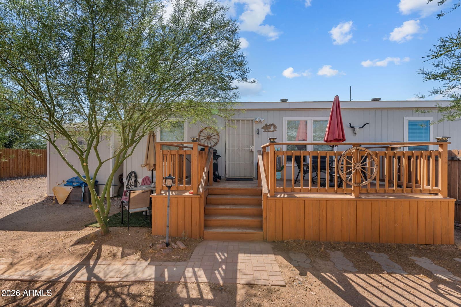512 W Claessens Drive, Morristown, AZ 85342 — photo 3 of 23