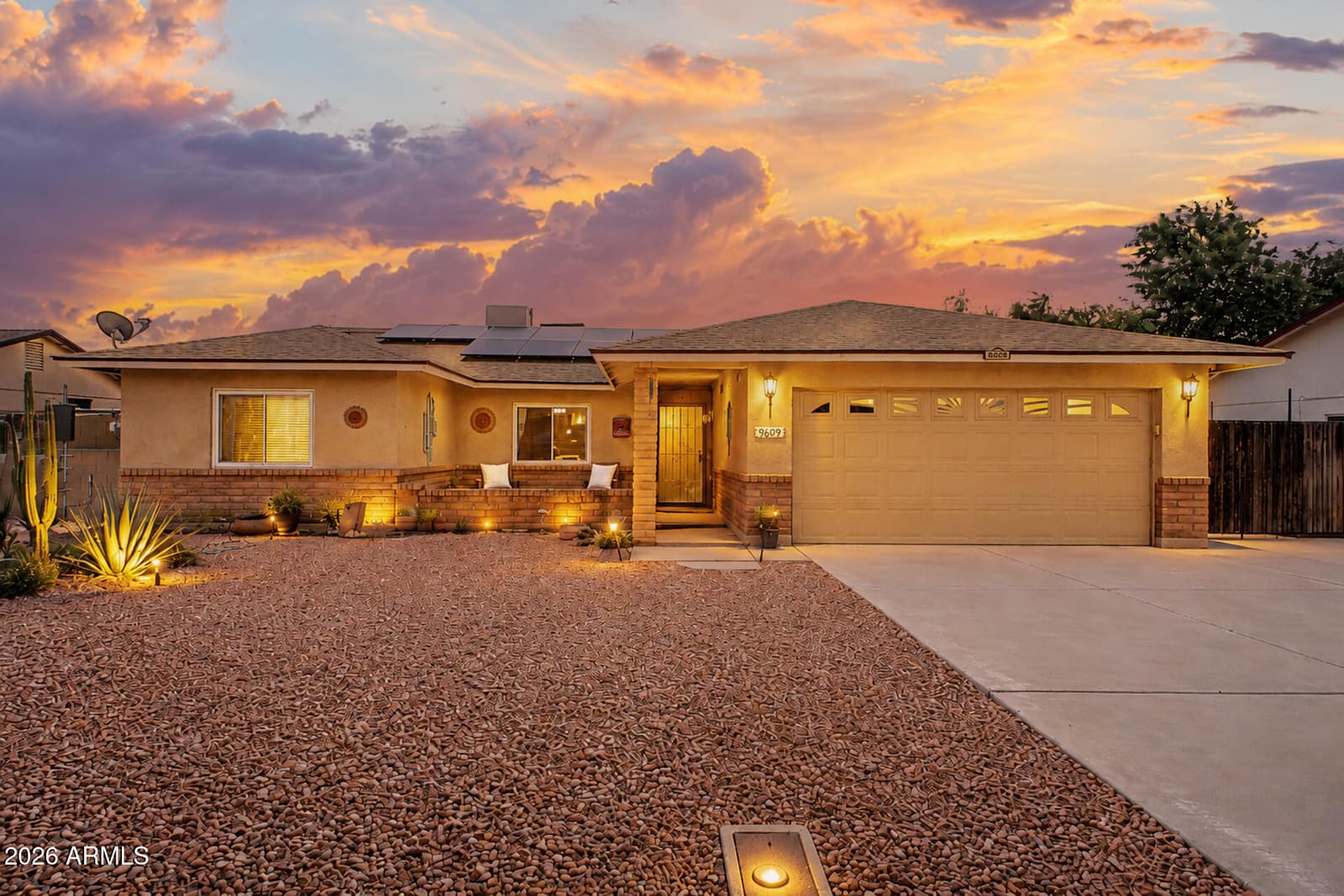 9609 W Echo Lane, Peoria, AZ 85345 — photo 2 of 37