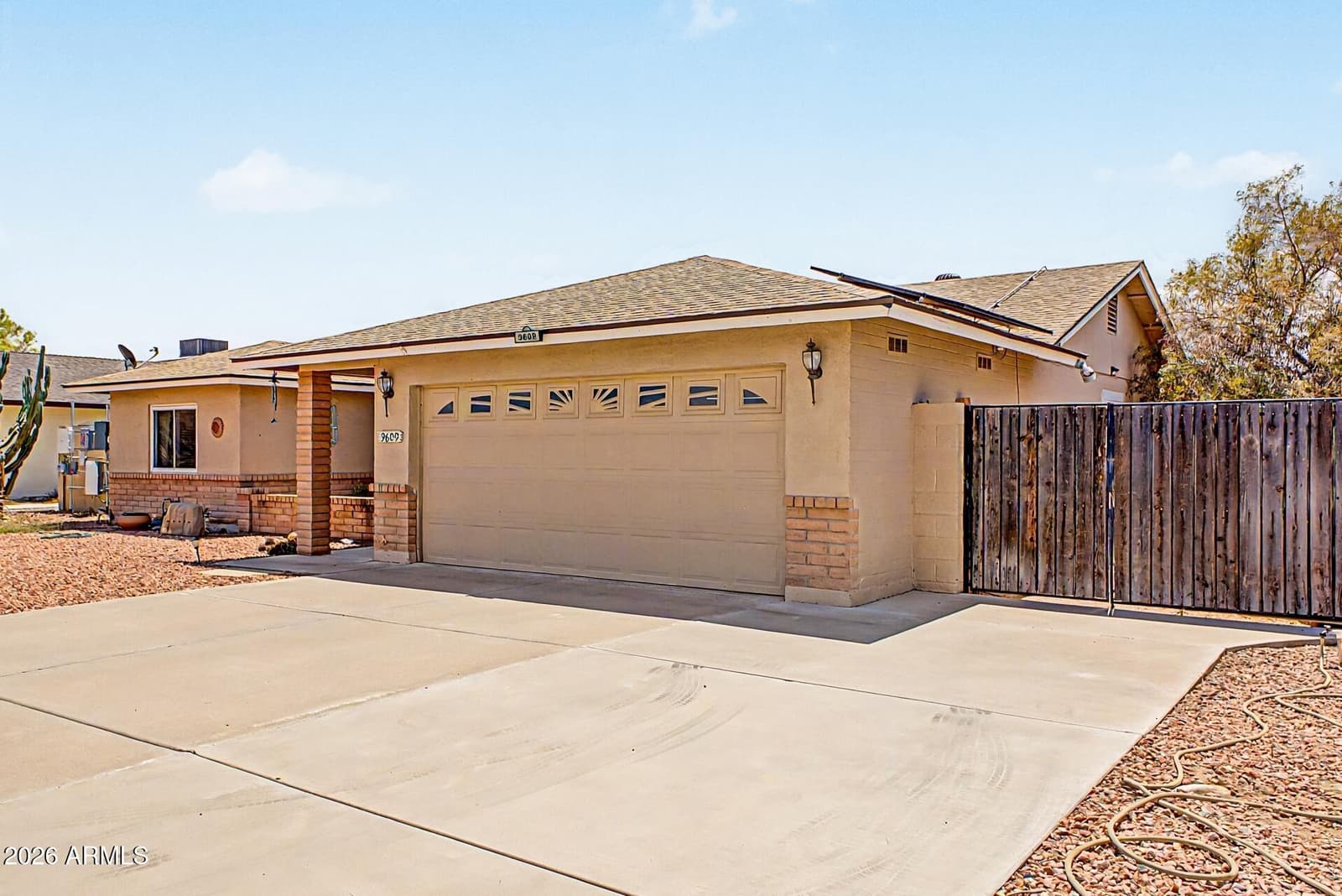 9609 W Echo Lane, Peoria, AZ 85345 — photo 6 of 37