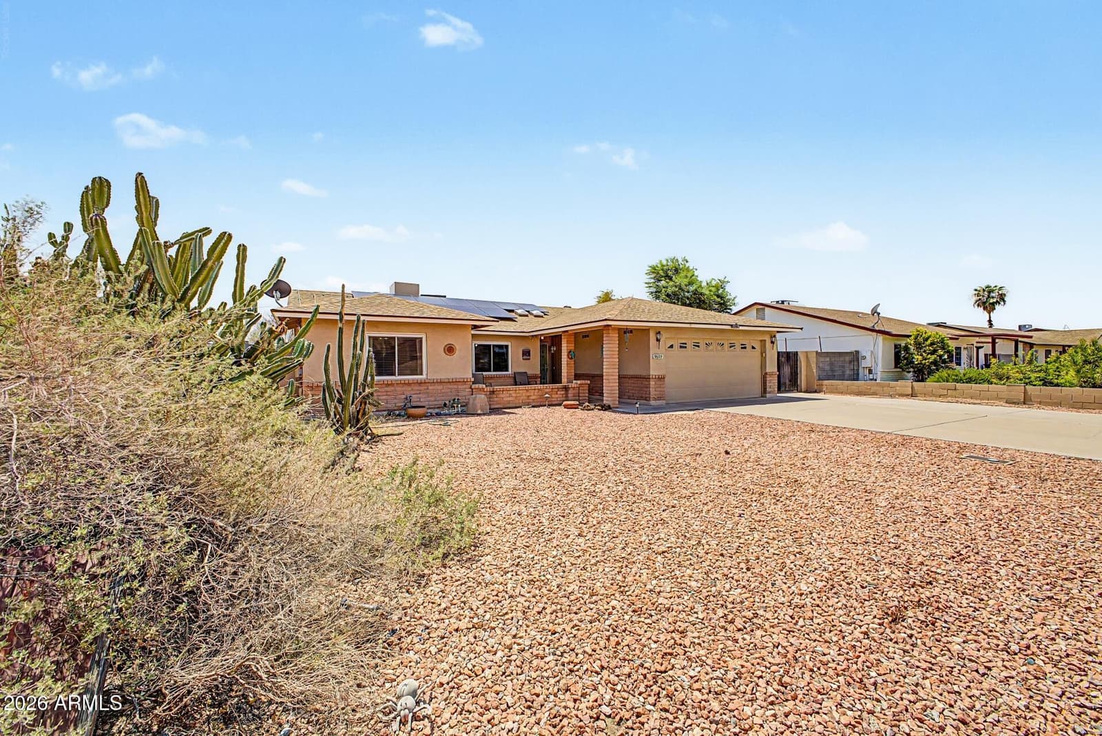 9609 W Echo Lane, Peoria, AZ 85345 — photo 7 of 37