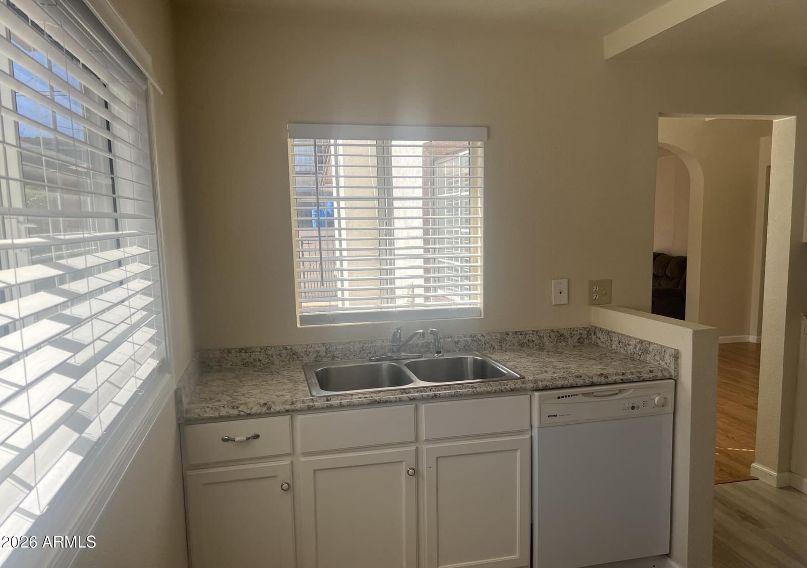 218 E Hardy Street, Miami, AZ 85539 — photo 5 of 18