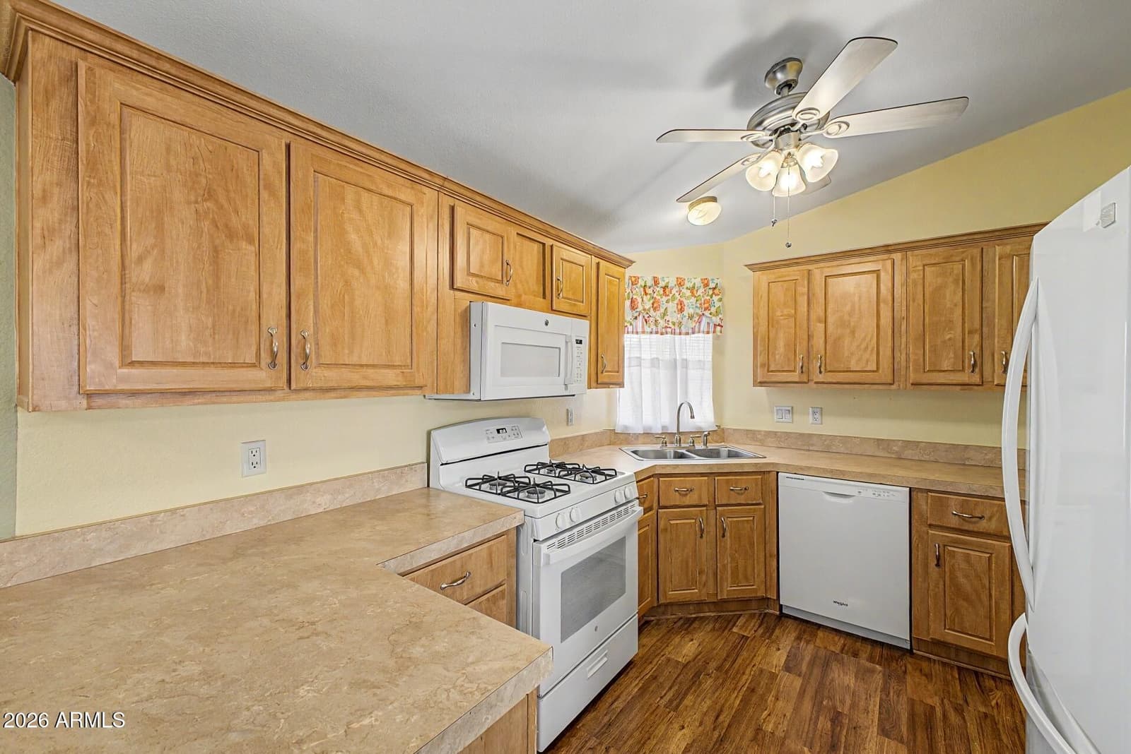 10955 N 79th Avenue 53, Peoria, AZ 85345 — photo 16 of 32