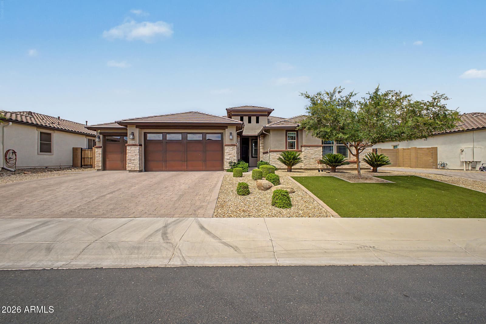 12542 W Krall Court, Glendale, AZ 85307 — photo 3 of 57