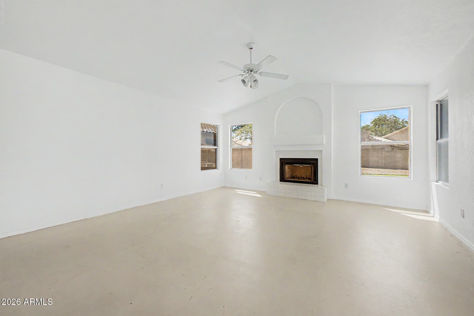 451 W Mendoza Circle, Mesa, AZ 85210 — photo 8 of 26
