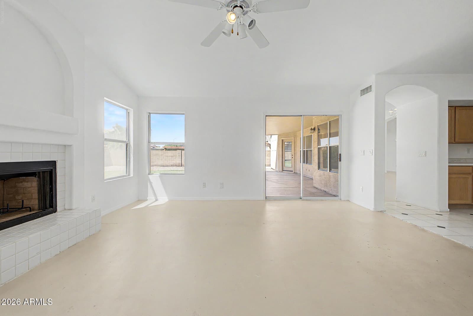 451 W Mendoza Circle, Mesa, AZ 85210 — photo 9 of 26