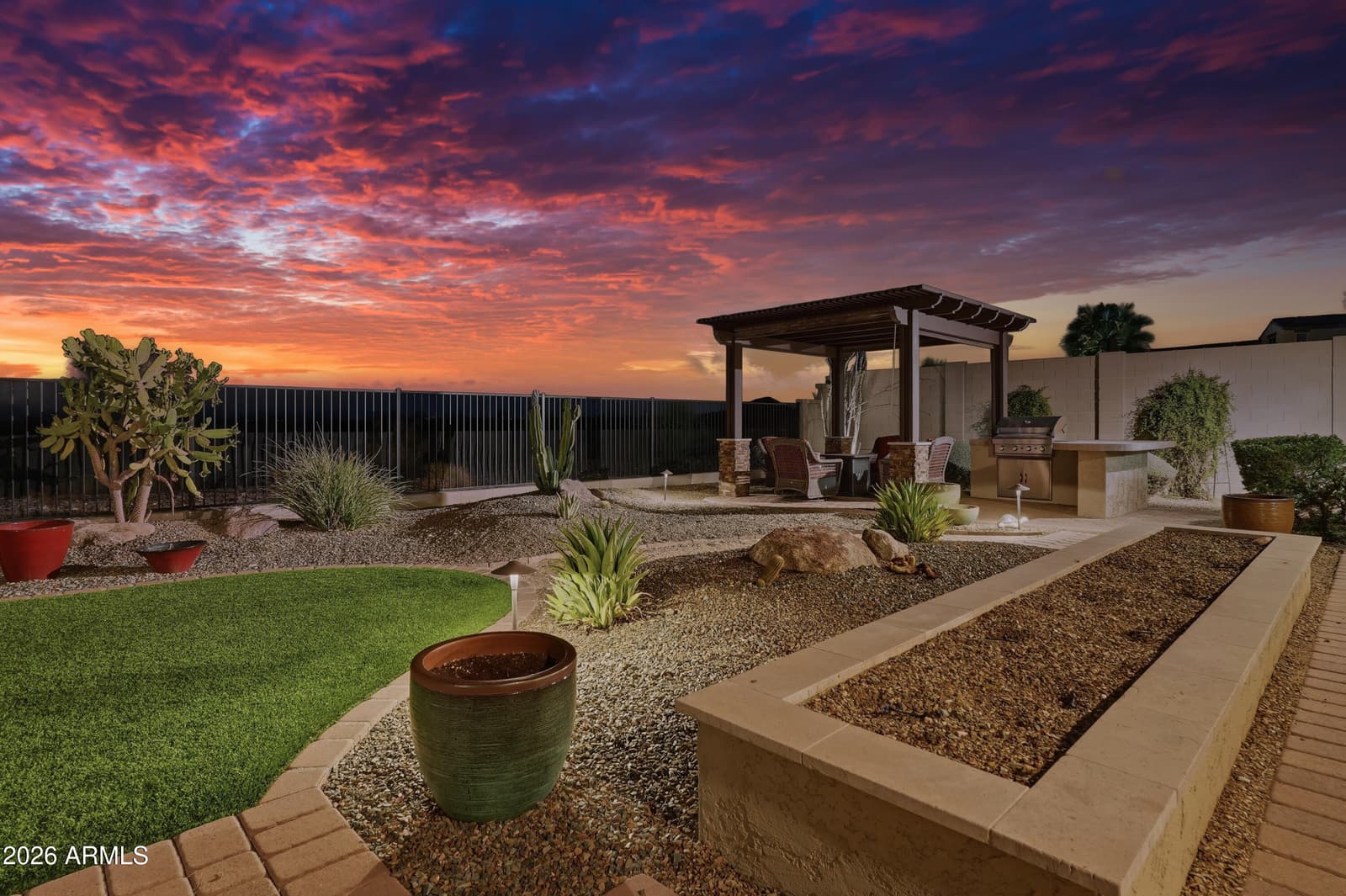 9998 W White Feather Lane, Peoria, AZ 85383 — photo 10 of 111