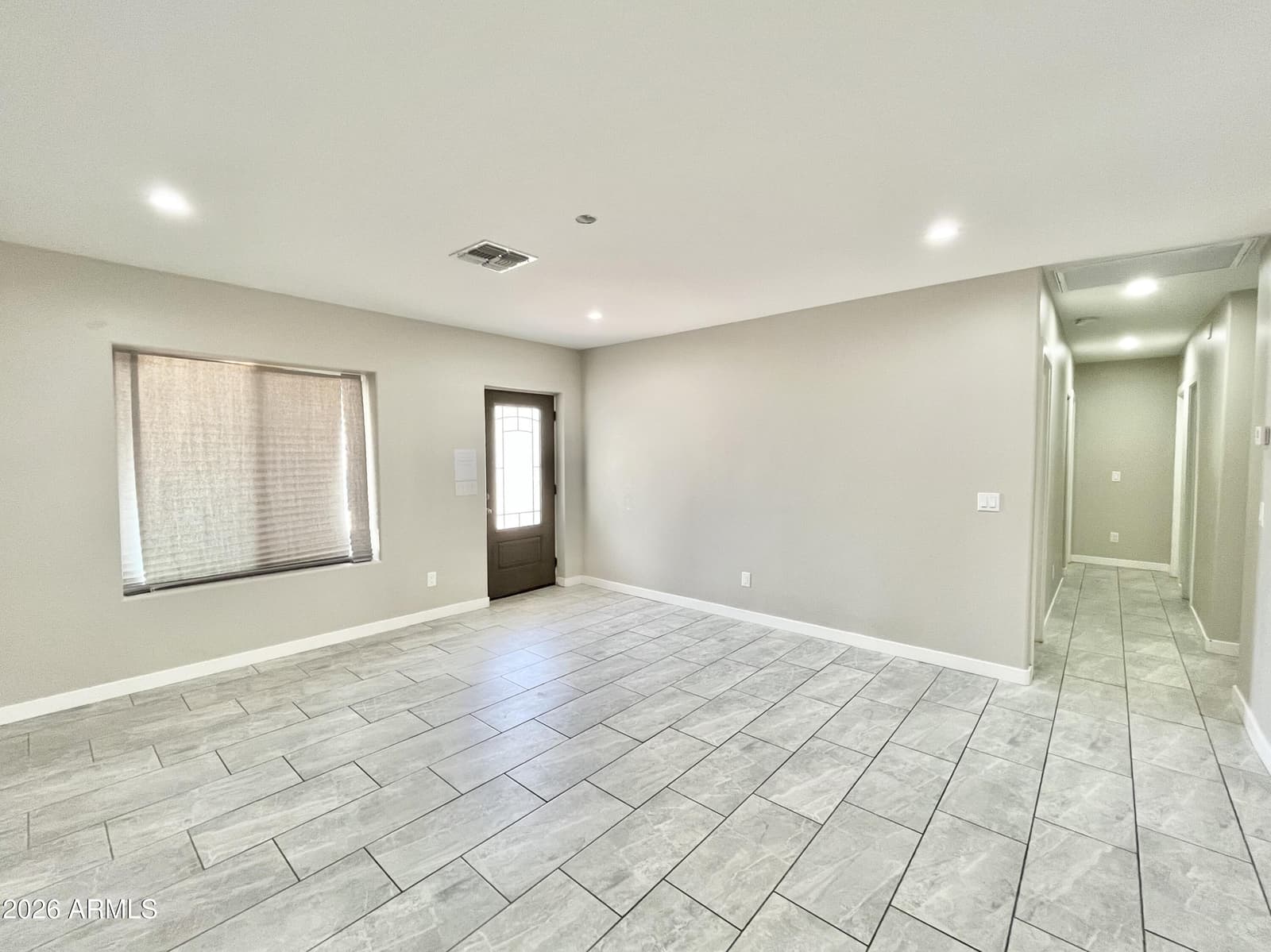 5211 N 8th Place, Phoenix, AZ 85014 — photo 4 of 39
