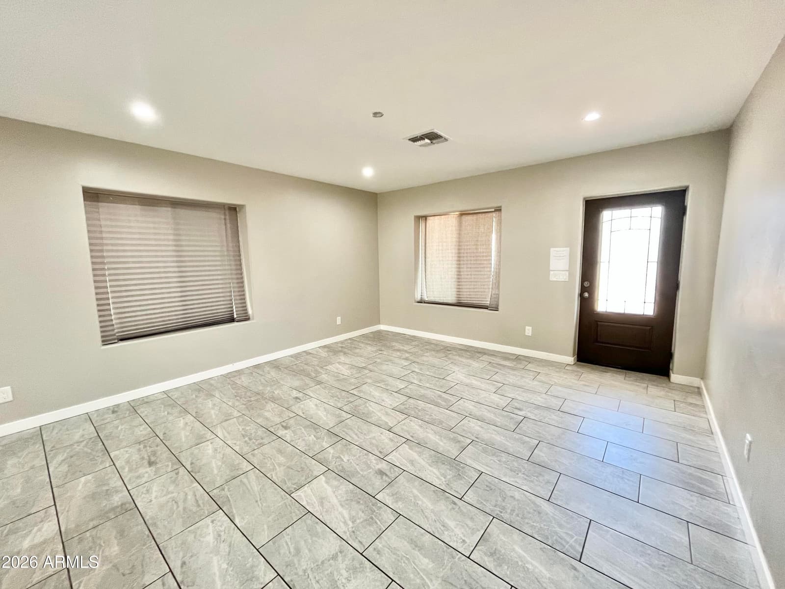 5211 N 8th Place, Phoenix, AZ 85014 — photo 3 of 39