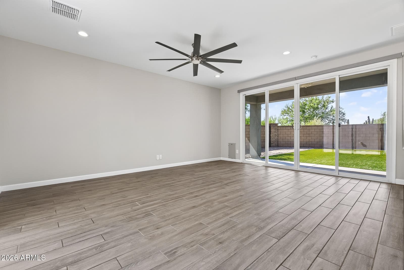 2004 E Park View Lane, Phoenix, AZ 85024 — photo 10 of 58