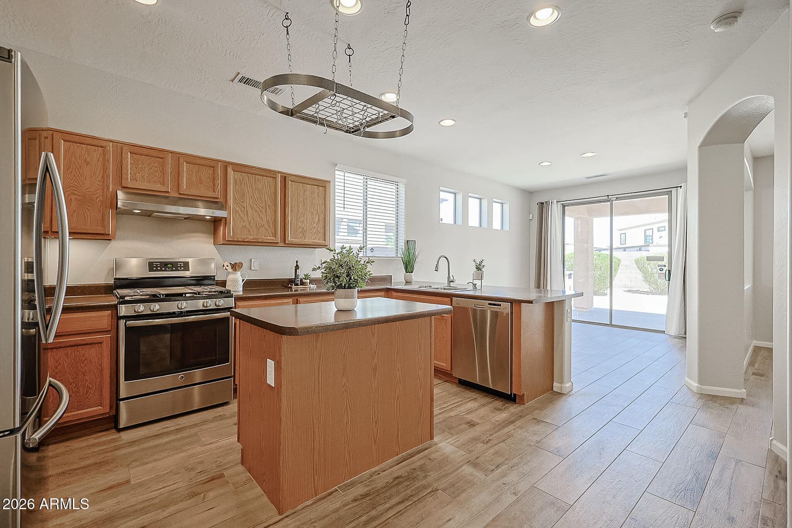14707 N 138th Lane, Surprise, AZ 85379 — photo 10 of 59