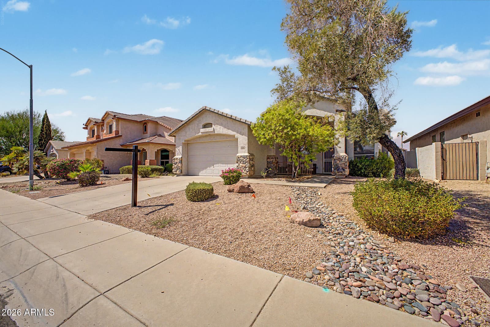 6526 W Oraibi Drive, Glendale, AZ 85308 — photo 4 of 41