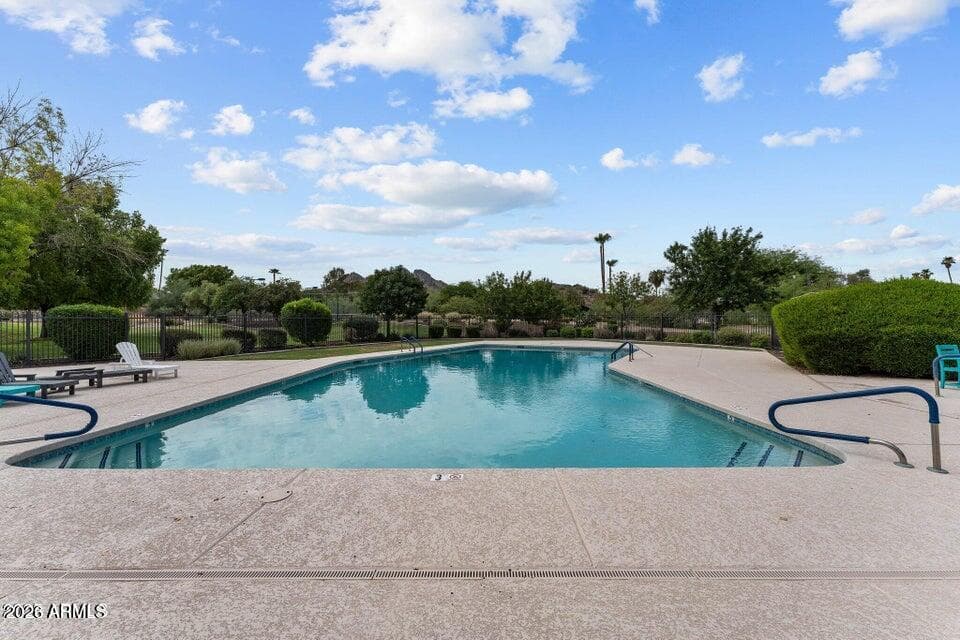 2818 E Malapai Drive, Phoenix, AZ 85028 — photo 37 of 39