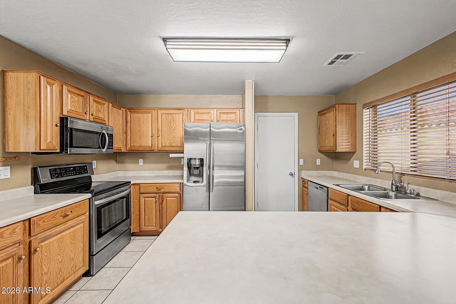 10637 W Pima Street, Tolleson, AZ 85353 — photo 13 of 45