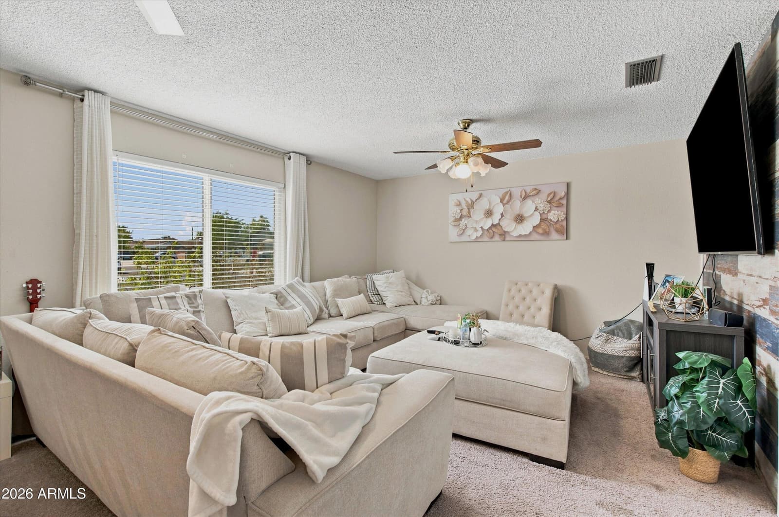 6429 S 17th Street, Phoenix, AZ 85042 — photo 5 of 34