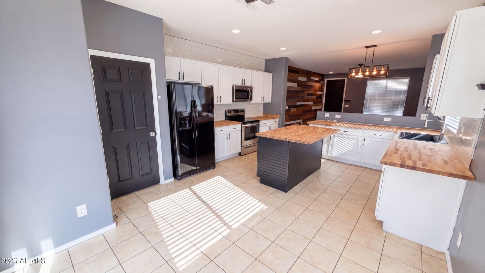 18175 W Carlota Lane, Surprise, AZ 85387 — photo 8 of 26