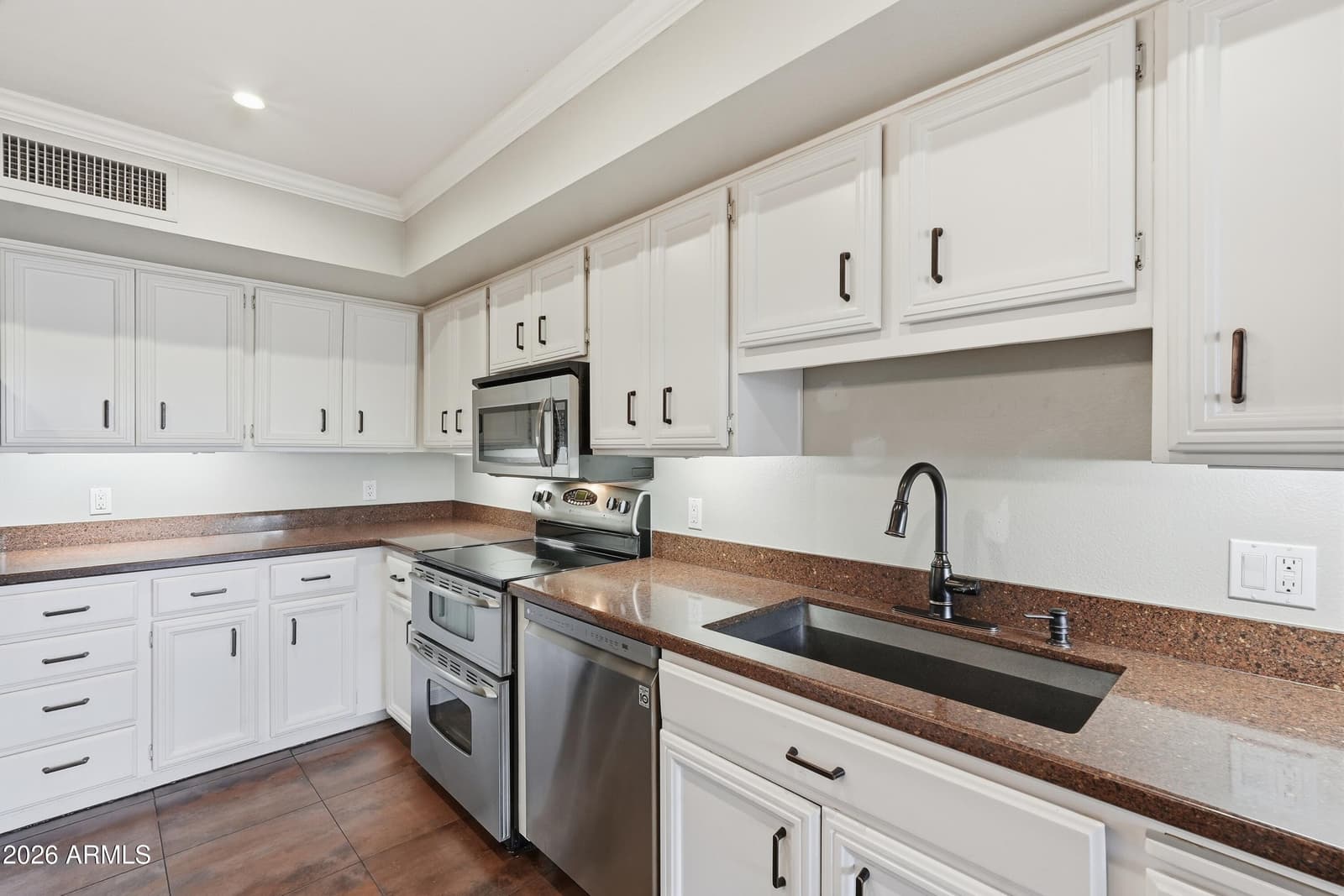 6119 E Harvard Street E, Scottsdale, AZ 85257 — photo 9 of 43