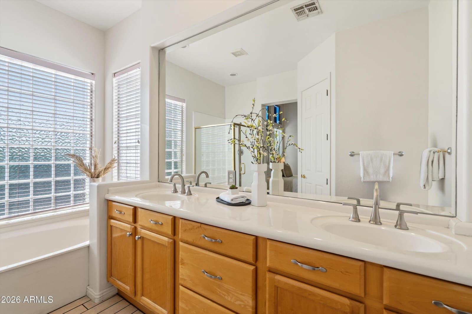 13634 N 12th Place, Phoenix, AZ 85022 — photo 11 of 24