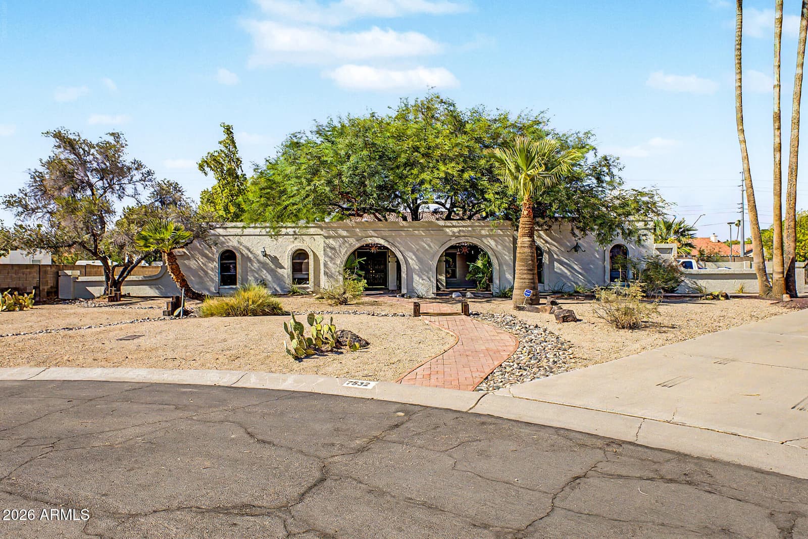 7532 W Villa Theresa Drive, Glendale, AZ 85308 — photo 7 of 39