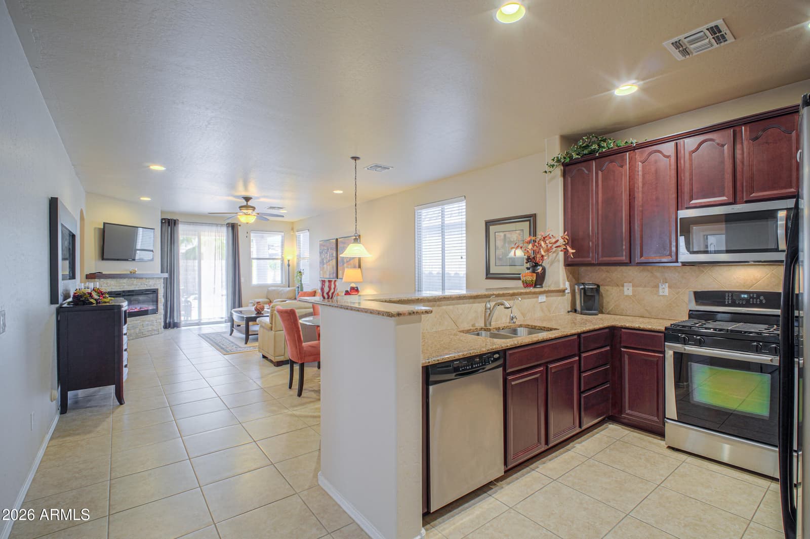 42531 W Palmyra Lane, Maricopa, AZ 85138 — photo 5 of 38
