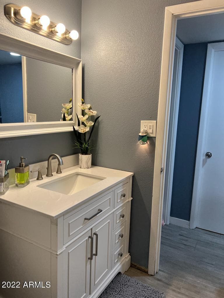 14027 N 33rd Drive, Phoenix, AZ 85053 — photo 10 of 39