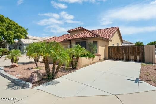 2443 S Lennox, Mesa, AZ 85209 — photo 3 of 35