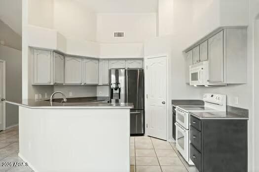 2443 S Lennox, Mesa, AZ 85209 — photo 4 of 35
