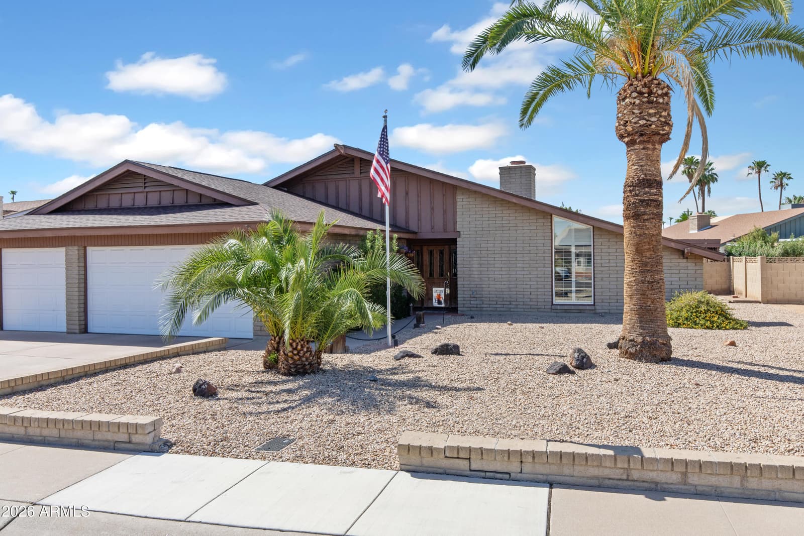 4615 W Hayward Avenue, Glendale, AZ 85301 — photo 2 of 21