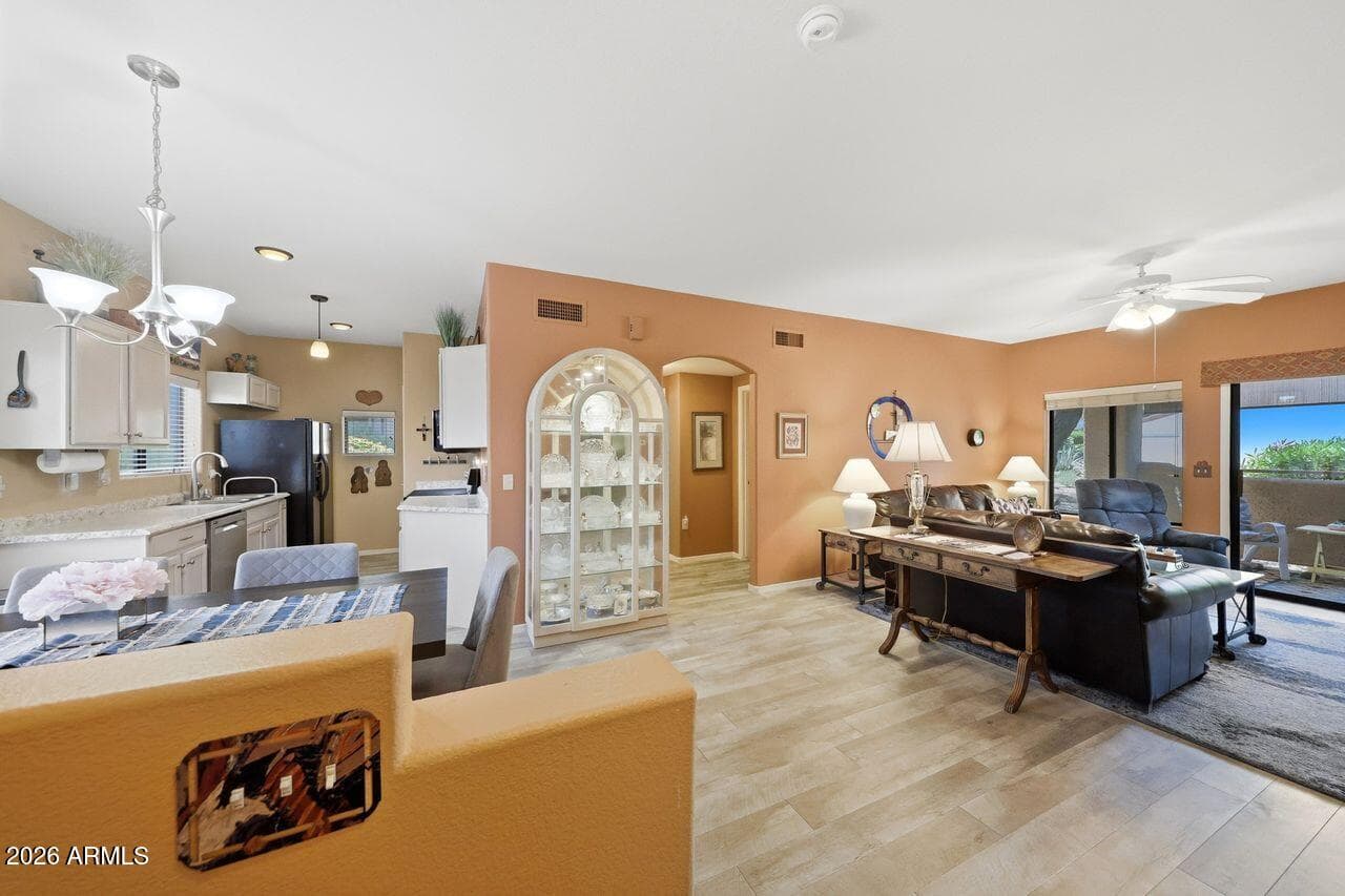 13818 N Saguaro Boulevard 104, Fountain Hills, AZ 85268 — photo 3 of 44