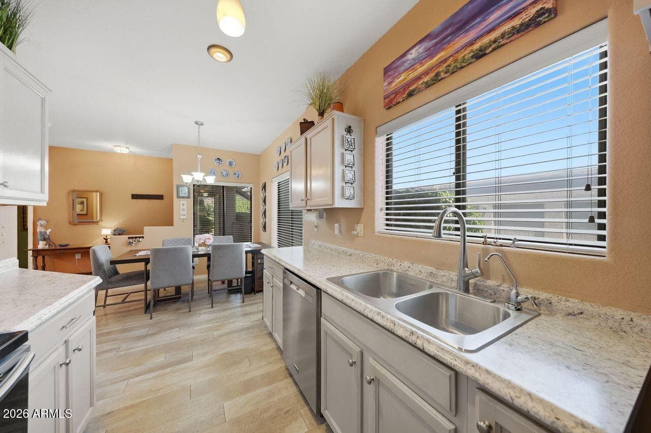 13818 N Saguaro Boulevard 104, Fountain Hills, AZ 85268 — photo 10 of 44