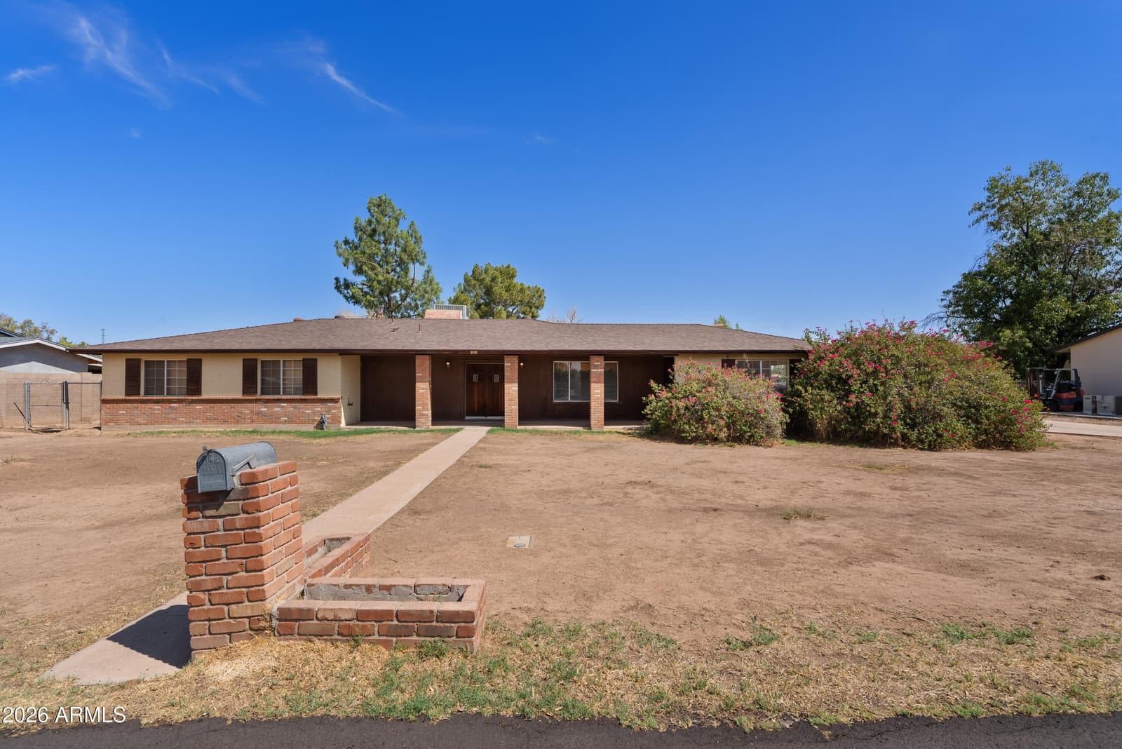 950 E Remington Drive, Chandler, AZ 85286 — photo 9 of 50