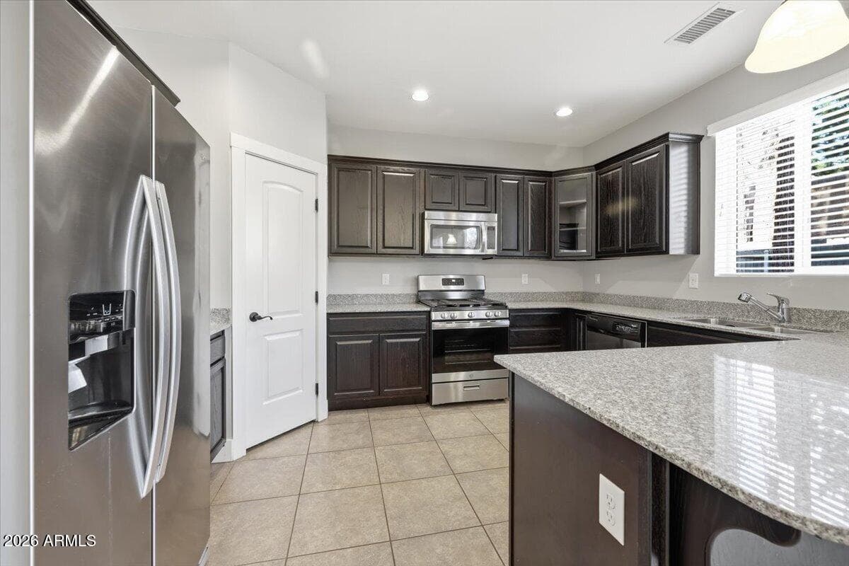 2939 S Pepita Drive, Flagstaff, AZ 86001 — photo 11 of 34