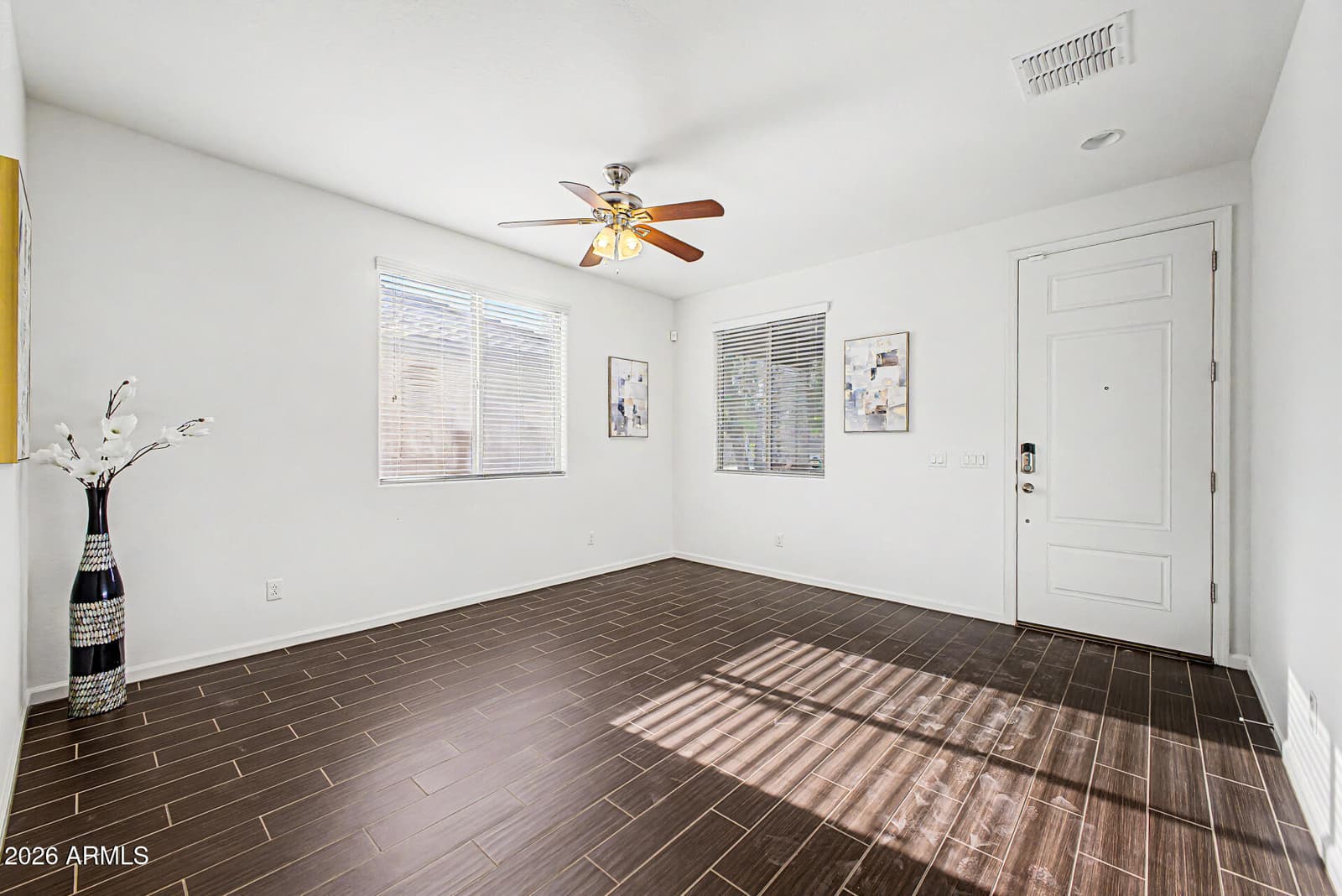 879 E Aberdeen Drive, Gilbert, AZ 85298 — photo 7 of 69