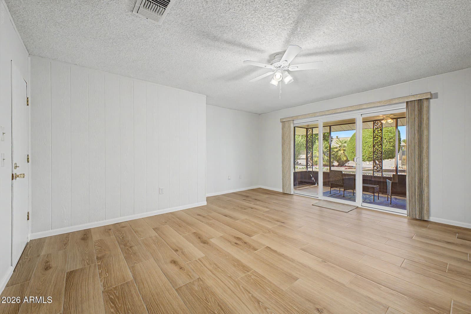 10310 W Ridgeview Road, Sun City, AZ 85351 — photo 9 of 24