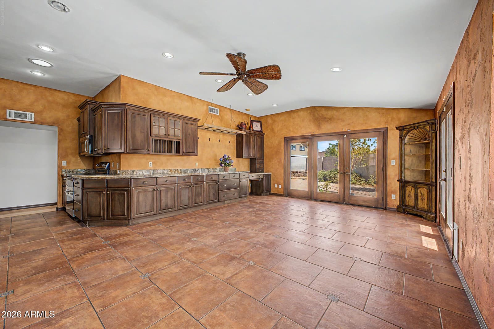 2150 W Isthmus Loop, Mesa, AZ 85202 — photo 7 of 52