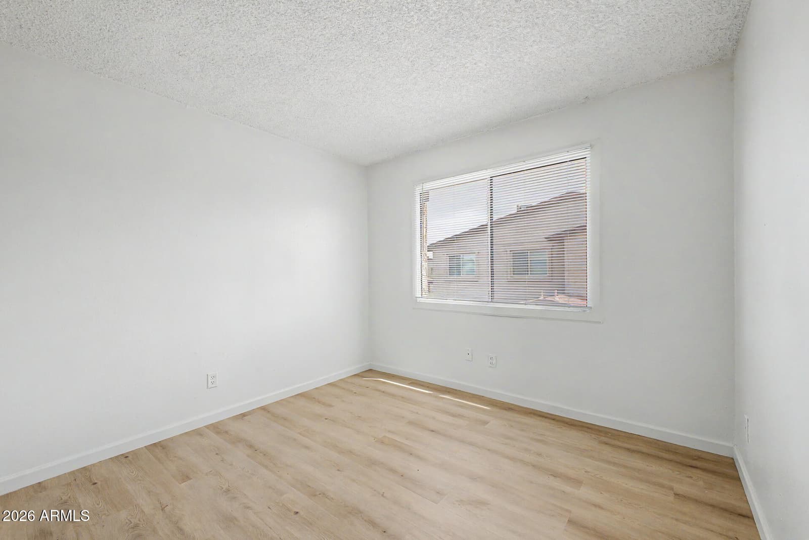4051 W Reade Avenue, Phoenix, AZ 85019 — photo 11 of 17
