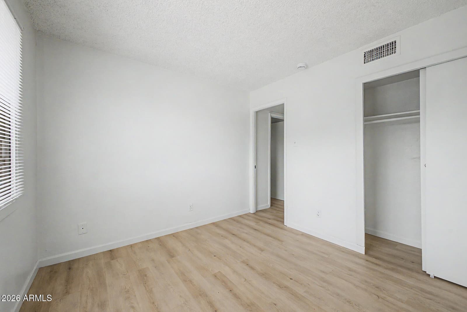 4051 W Reade Avenue, Phoenix, AZ 85019 — photo 12 of 17
