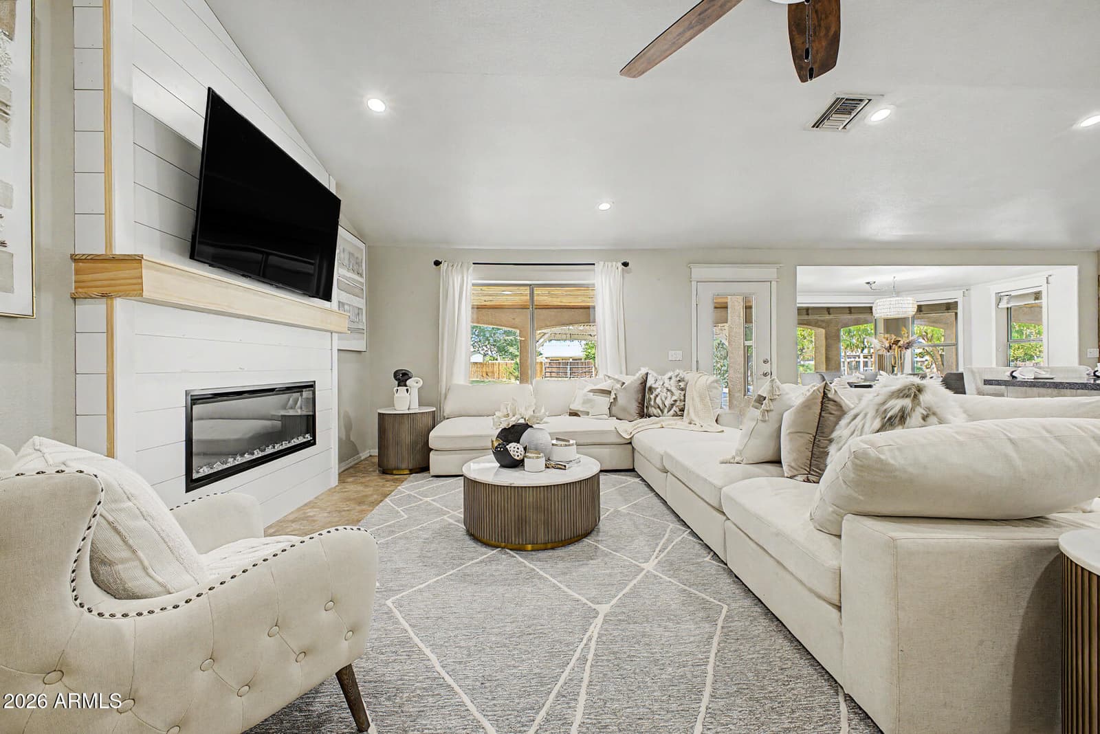 1822 E Lexington Avenue, Gilbert, AZ 85234 — photo 12 of 54