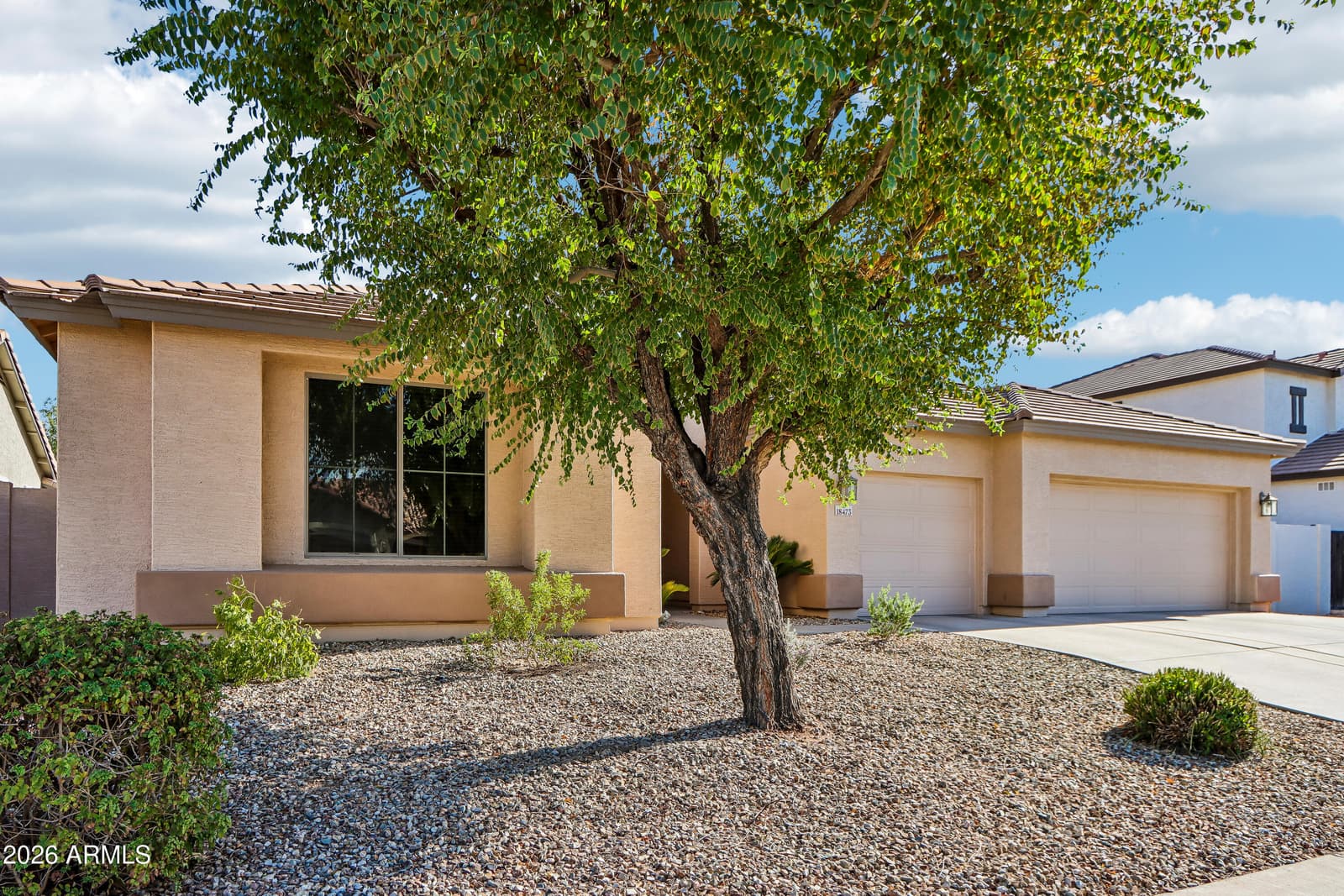 18473 W Marconi Avenue, Surprise, AZ 85388 — photo 3 of 42