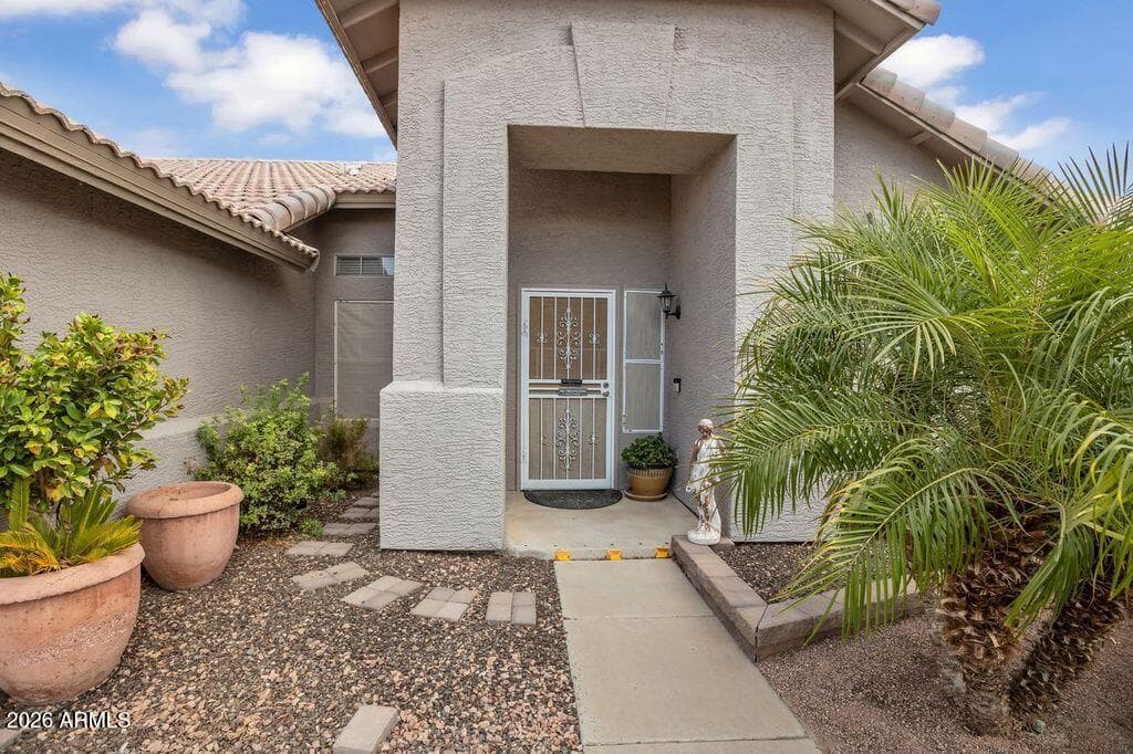 8456 W Willow Avenue, Peoria, AZ 85381 — photo 3 of 46