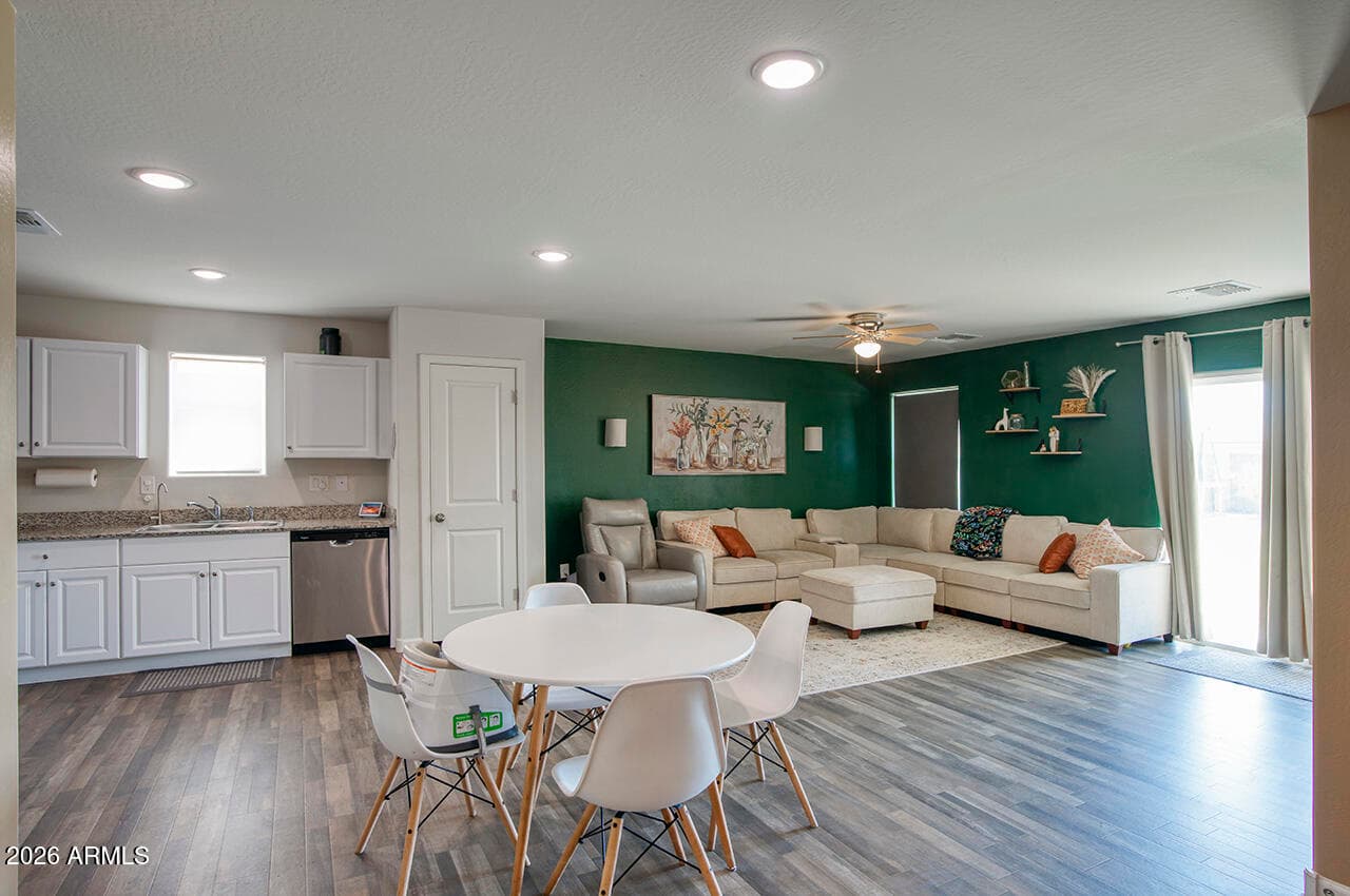 3540 N Mateo Drive, Eloy, AZ 85131 — photo 4 of 25