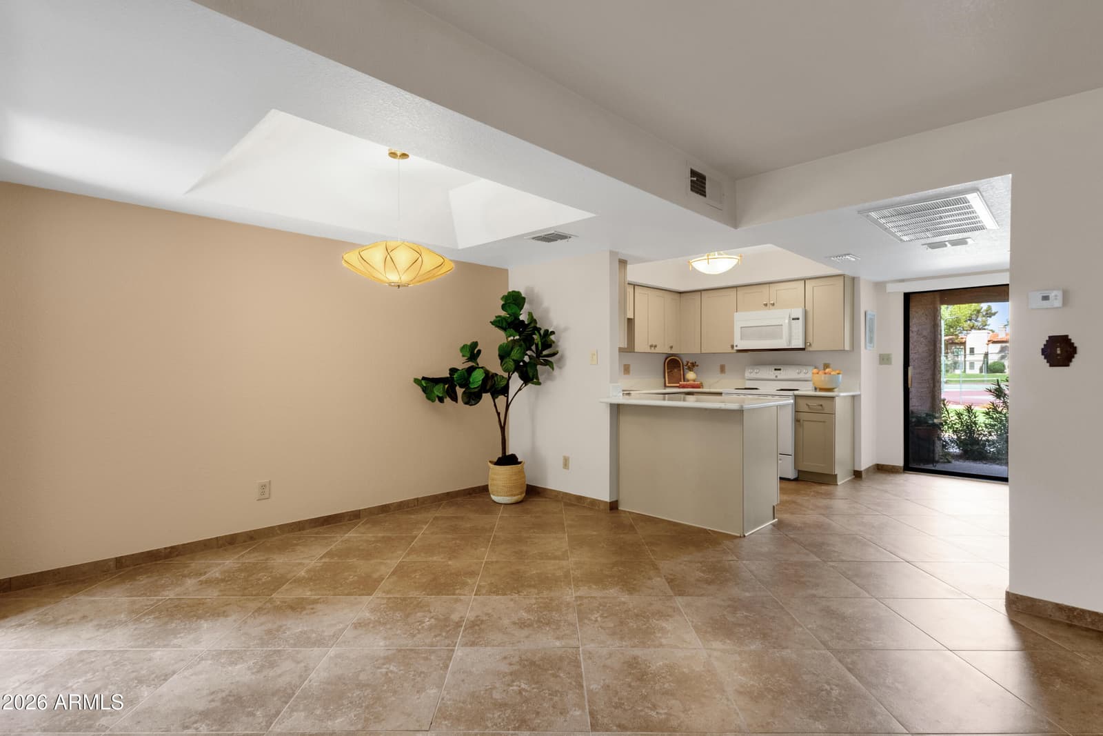 9550 N 94th Place 117, Scottsdale, AZ 85258 — photo 11 of 50