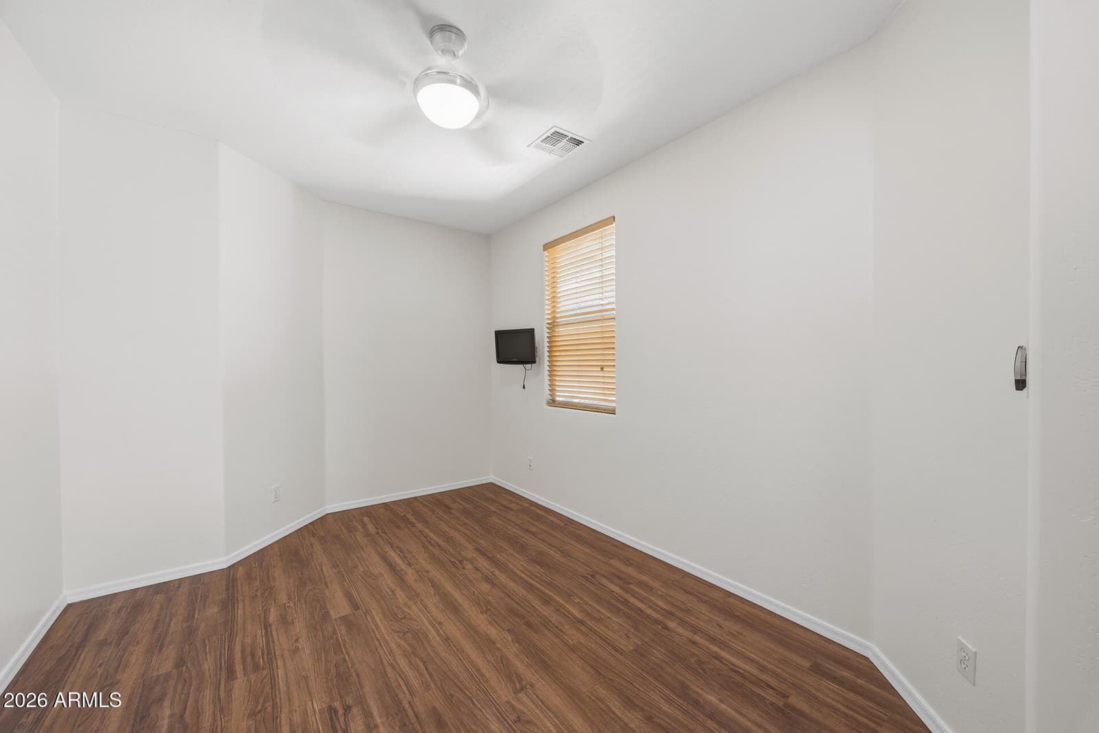 3096 E Ravenswood Drive, Gilbert, AZ 85298 — photo 12 of 41