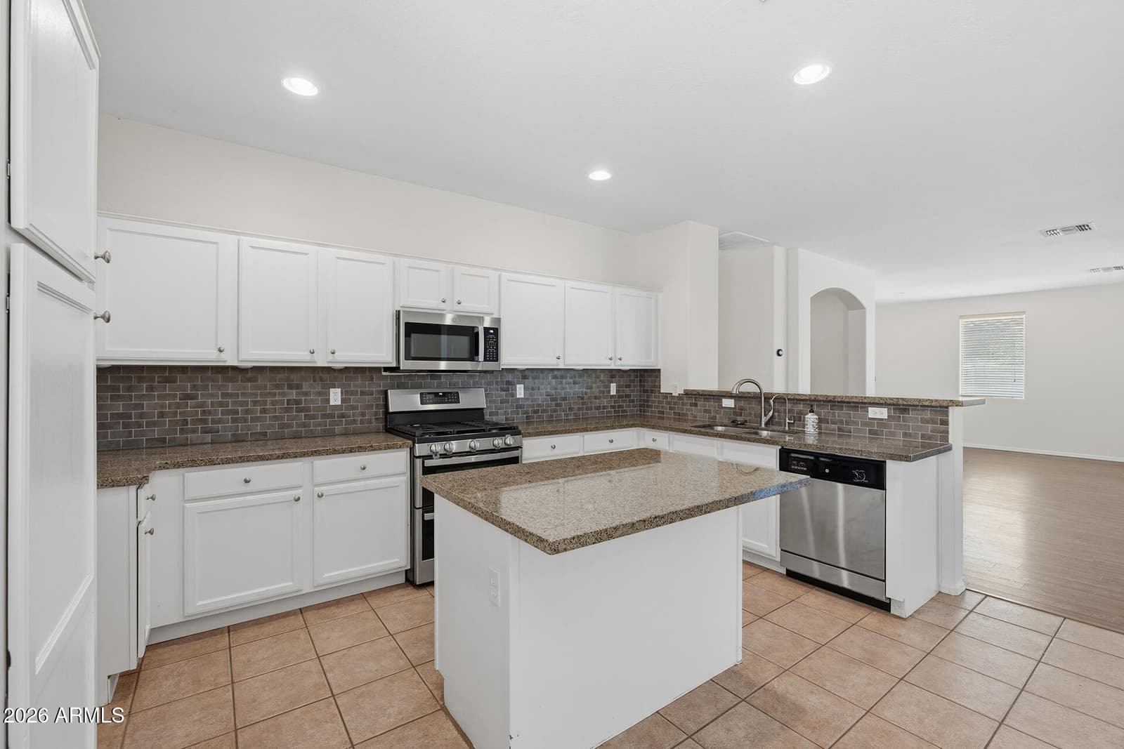 3096 E Ravenswood Drive, Gilbert, AZ 85298 — photo 18 of 41