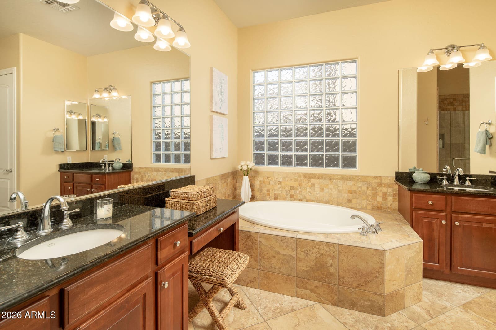 21306 N 38th Place, Phoenix, AZ 85050 — photo 25 of 52