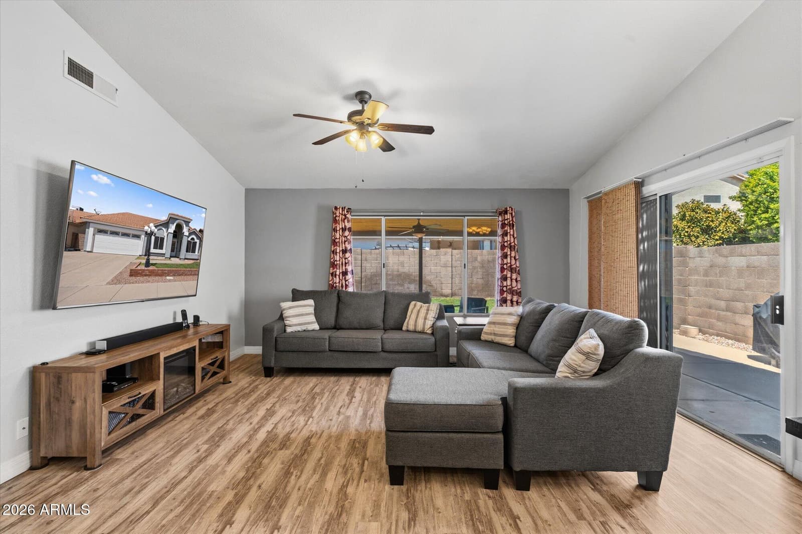 3864 W Alameda Road, Glendale, AZ 85310 — photo 14 of 35