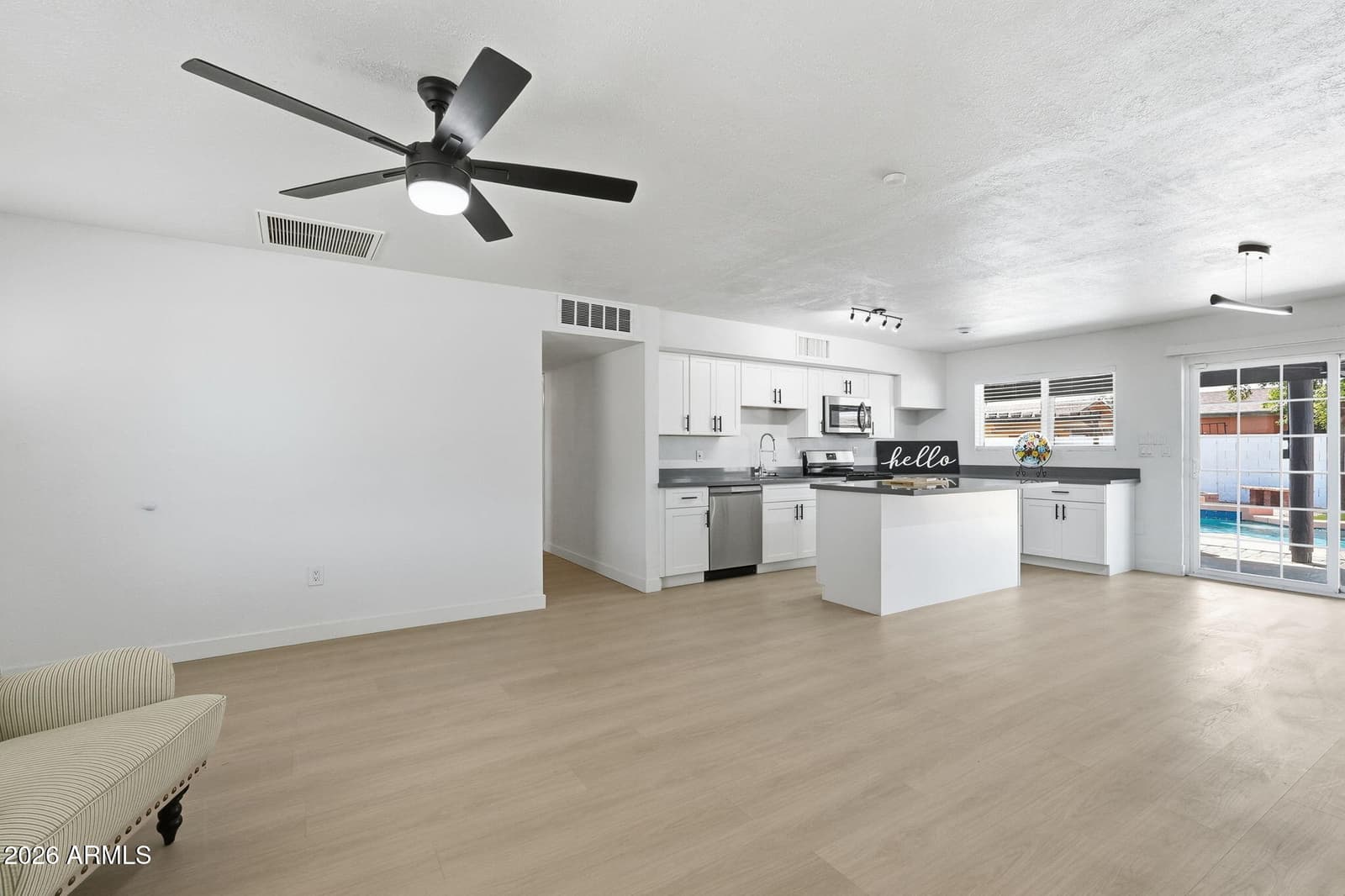 1343 W 7th Avenue, Mesa, AZ 85202 — photo 5 of 37