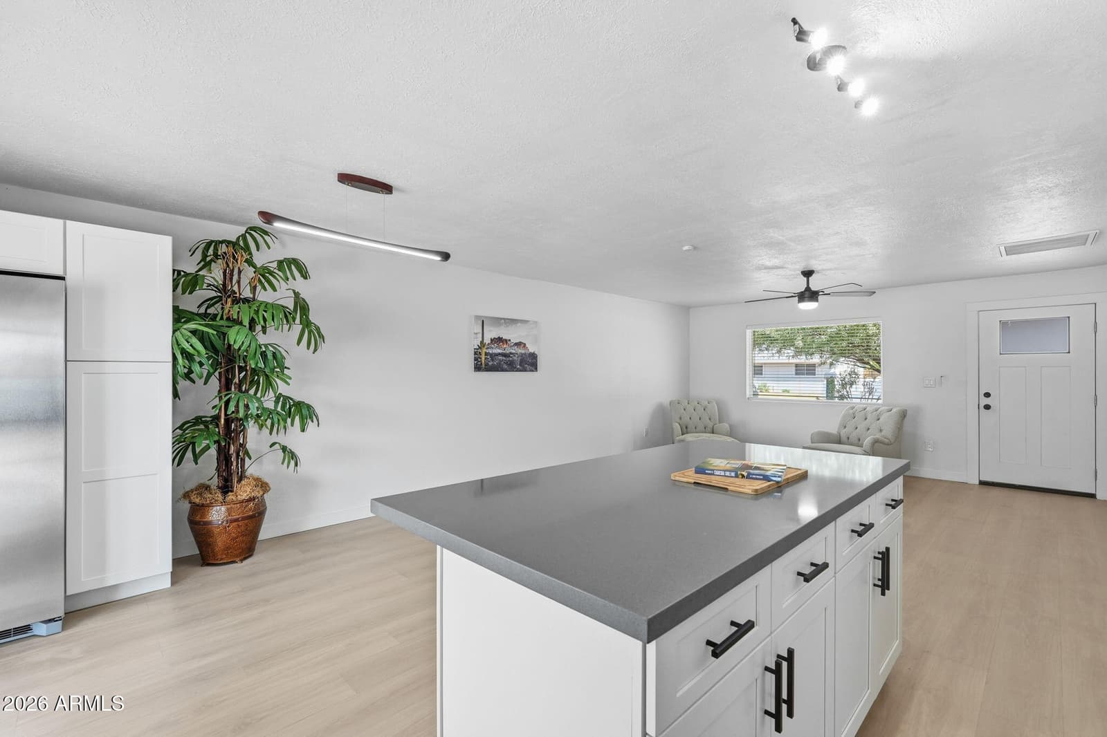 1343 W 7th Avenue, Mesa, AZ 85202 — photo 11 of 37