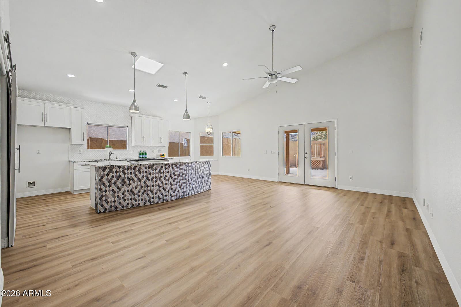 1401 E Malapai Drive, Phoenix, AZ 85020 — photo 7 of 23
